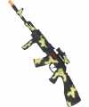 Speelgoed geweer camouflage afgebeeld
