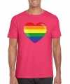 T shirt regenboog vlag in hart roze heren